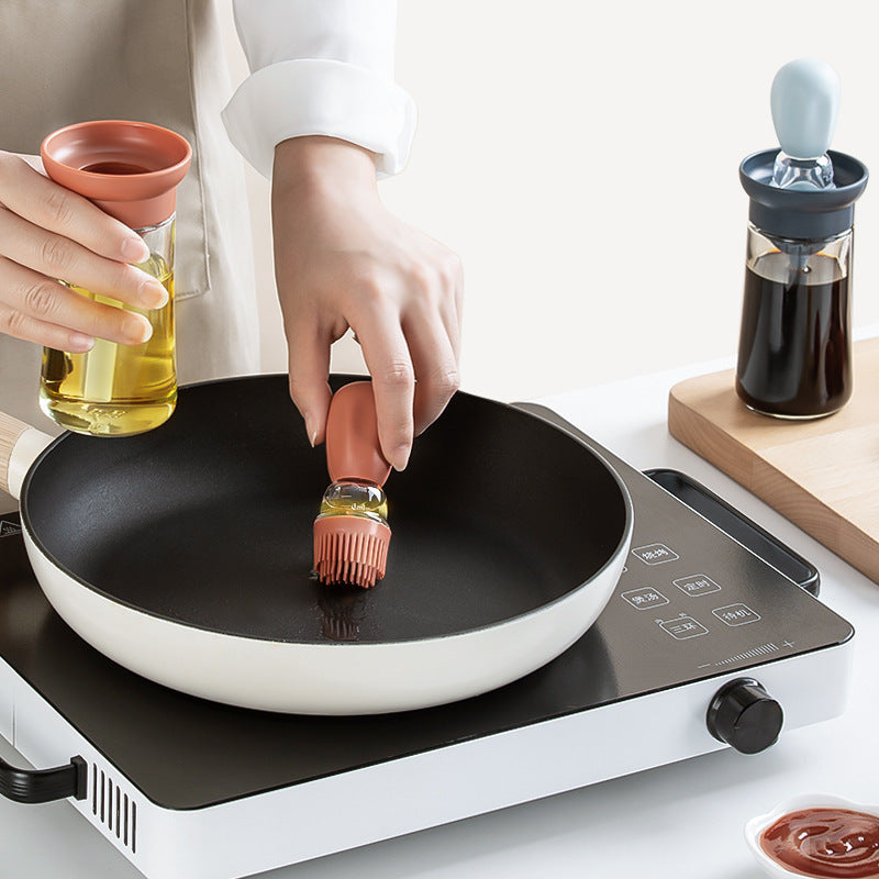 Quantitative oil pot with silicone oil brush bottle kitchen household baking brush pouring integrated measurable glass oil absorption bottle